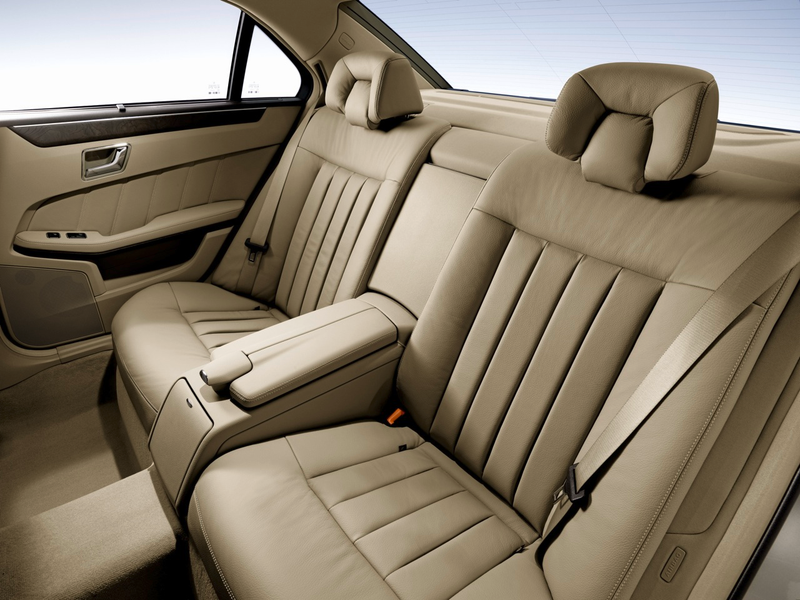 Illustration for article titled 2010 Mercedes E-Class: Mega Gallery
